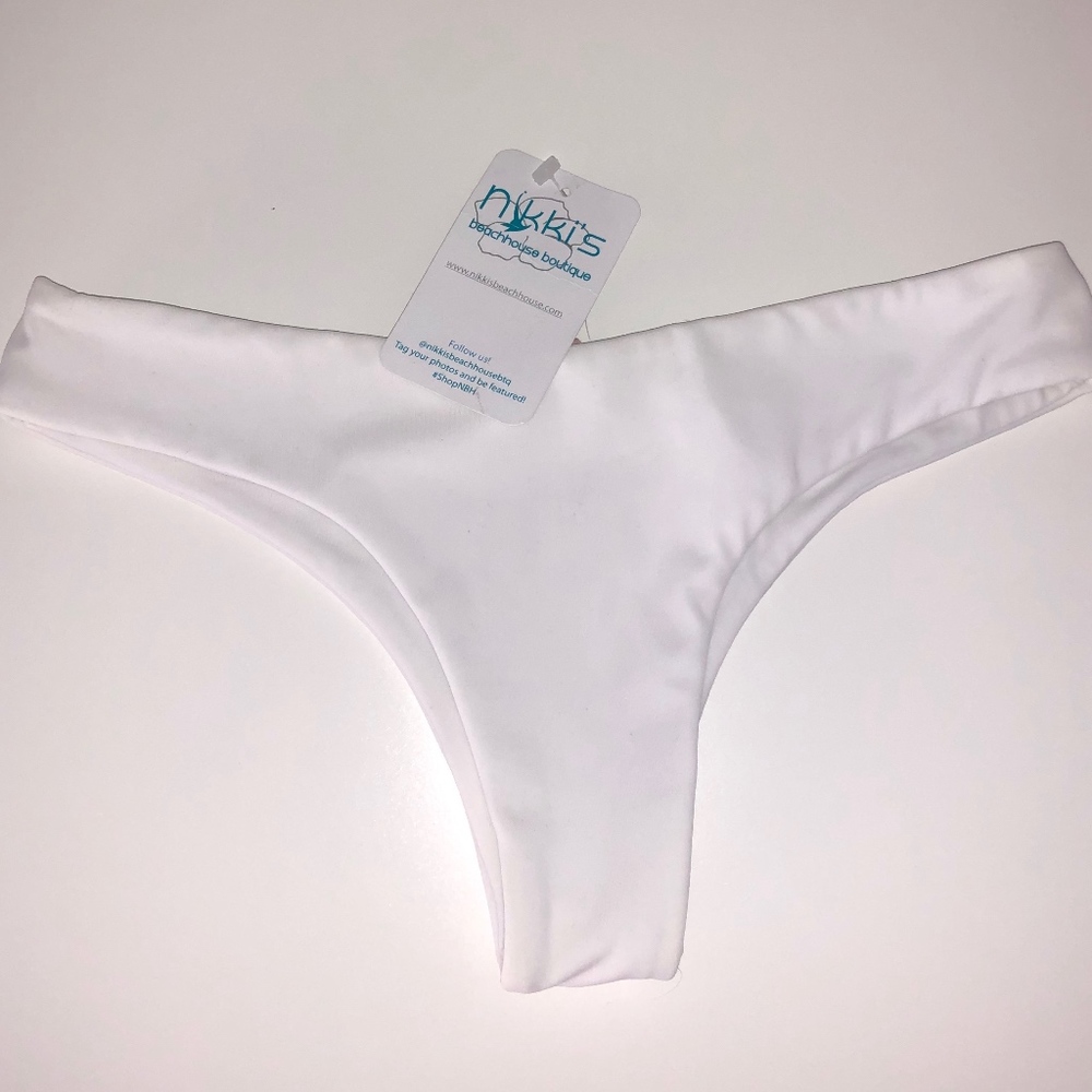 Nina Bikini Botton White -- Size Small